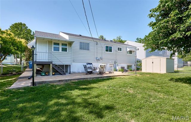 7107 General Sherman Lane, St Louis, MO 63123