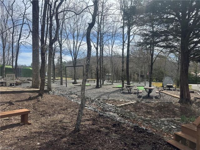 438 Dogwood Circle, Traphill, NC 28685