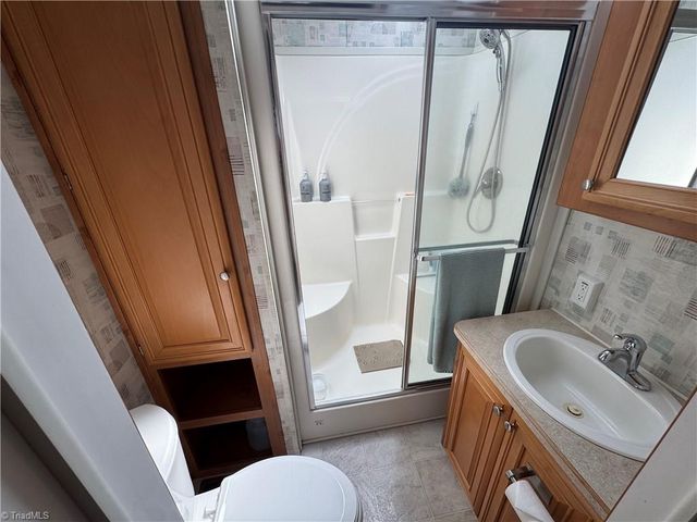 438 Dogwood Circle, Traphill, NC 28685