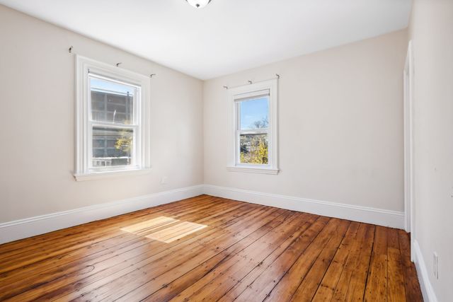 40 Humphreys St, Boston, MA 02125