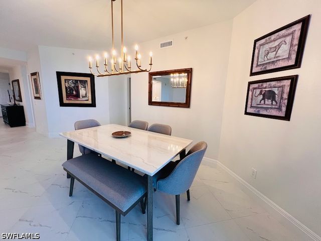 425 Cove Tower DR 902, Naples, FL 34110