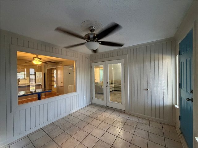 2825 Vancouver Dr, Corpus Christi, TX 78414