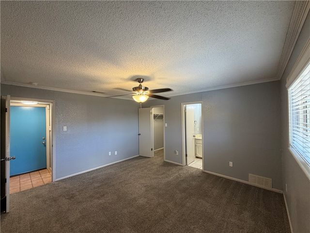 2825 Vancouver Dr, Corpus Christi, TX 78414