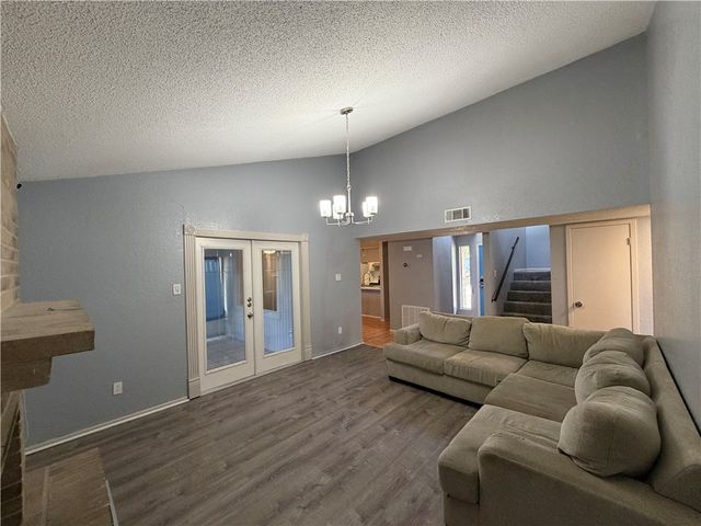 2825 Vancouver Dr, Corpus Christi, TX 78414