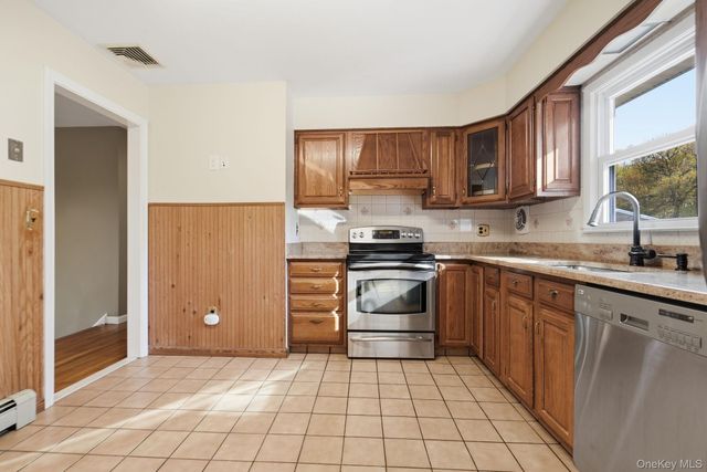 140 Chestnut Ridge Road, Mahopac, NY 10541