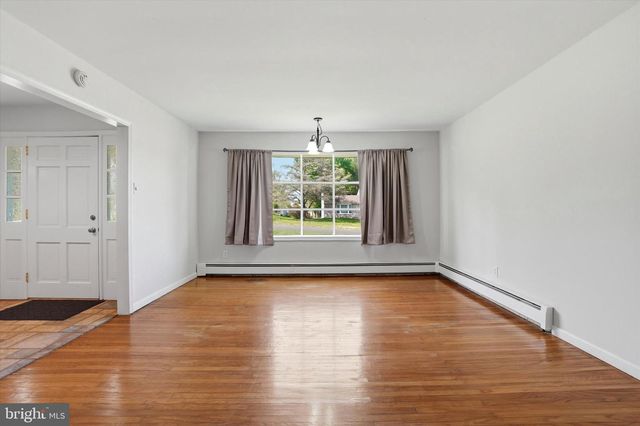 120 LEHIGH DR, Richboro, PA 18954