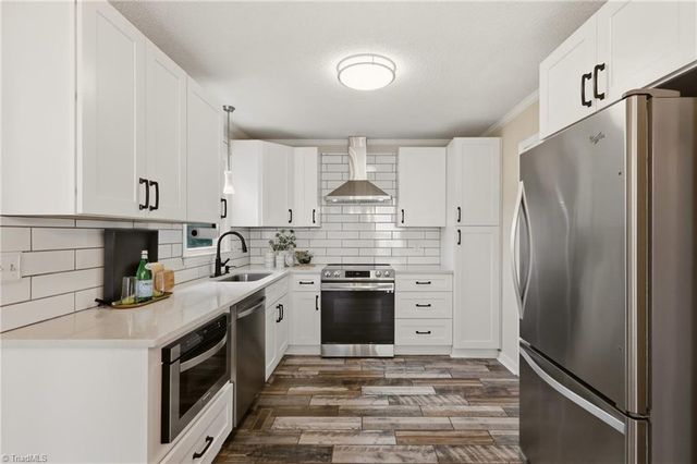 3080 Gladewater Court, Pfafftown, NC 27407