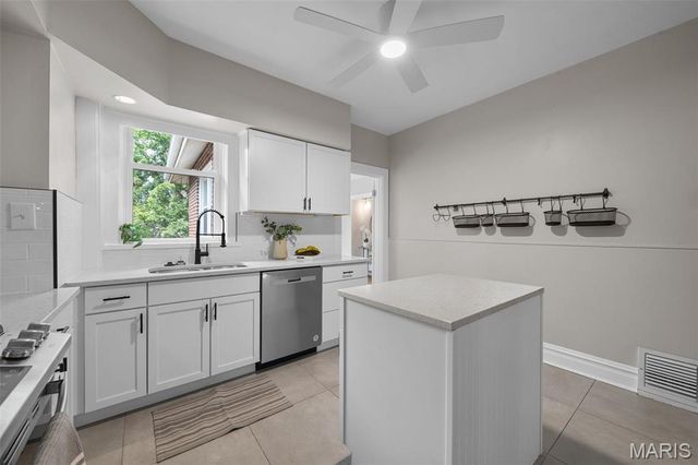 6135 Louisiana Avenue, St Louis, MO 63111