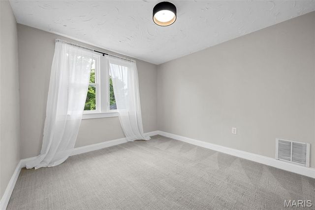 6135 Louisiana Avenue, St Louis, MO 63111