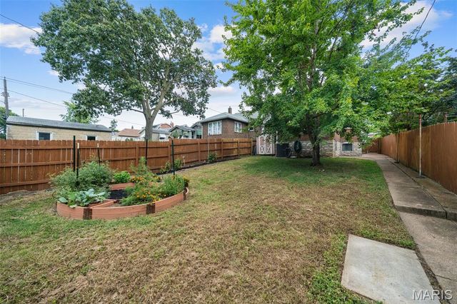 6135 Louisiana Avenue, St Louis, MO 63111