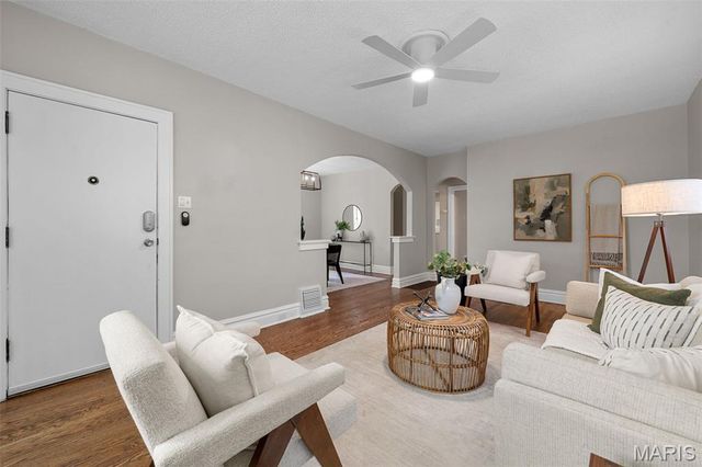 6135 Louisiana Avenue, St Louis, MO 63111