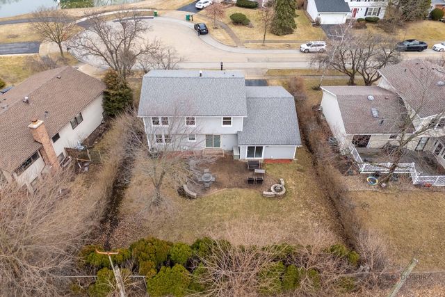 240 Osage Terrace, Buffalo Grove, IL 60089