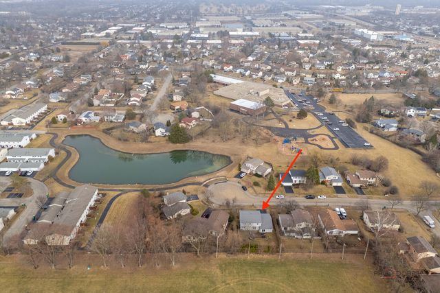 240 Osage Terrace, Buffalo Grove, IL 60089