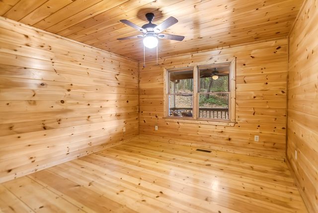 125 Waters Road, Ellijay, GA 30536