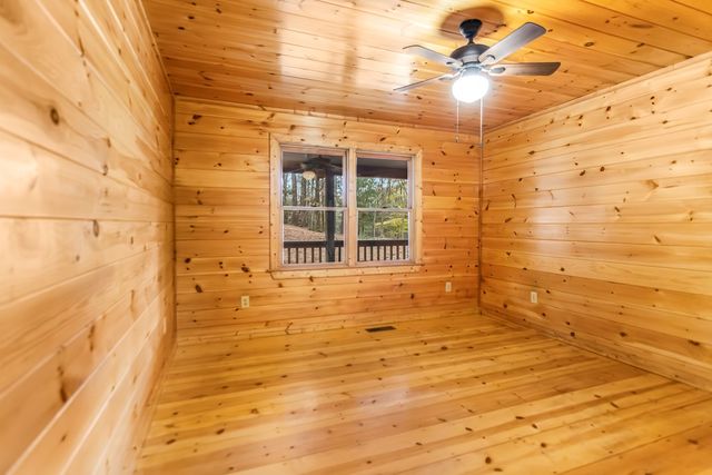 125 Waters Road, Ellijay, GA 30536