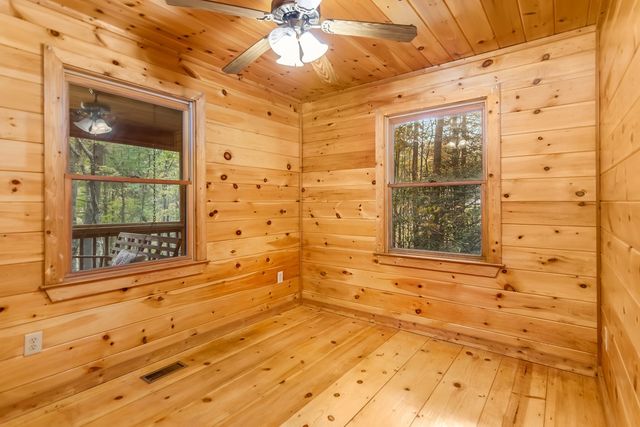 125 Waters Road, Ellijay, GA 30536