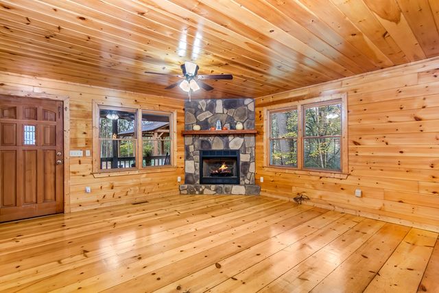 125 Waters Road, Ellijay, GA 30536