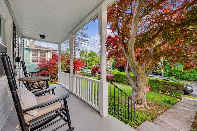 17 Grant Street, Pleasantville, NY 10570