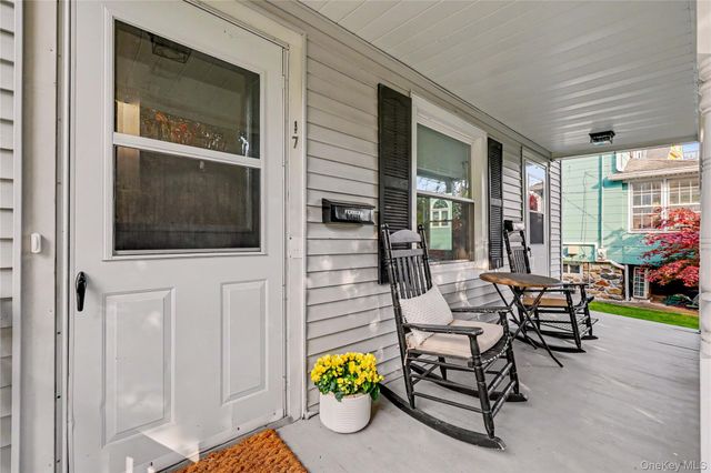 17 Grant Street, Pleasantville, NY 10570