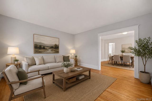 17 Grant Street, Pleasantville, NY 10570