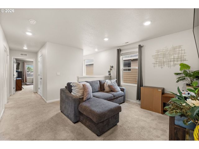 2722 U St, Springfield, OR 97477