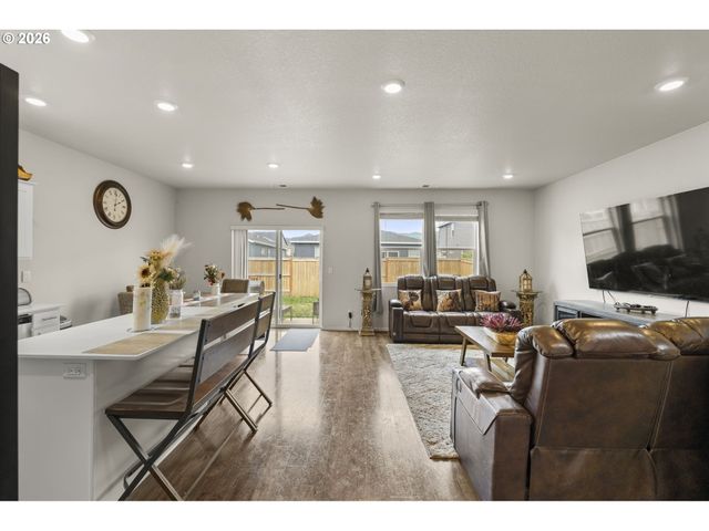 2722 U St, Springfield, OR 97477