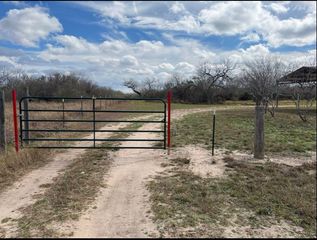 148-A EL TORO RD, San Diego, TX 78384