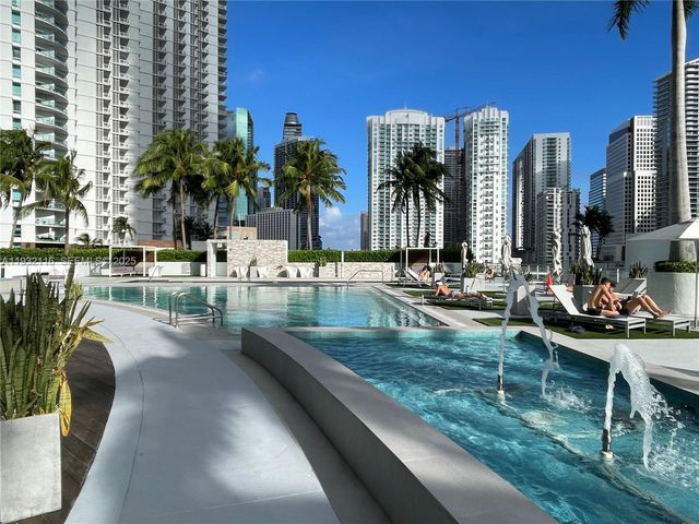 90 SW 3rd St 1205, Miami, FL 33130