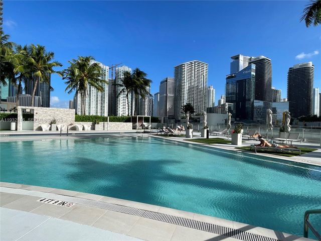 90 SW 3rd St 1205, Miami, FL 33130