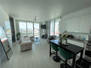 90 SW 3rd St 1205, Miami, FL 33130