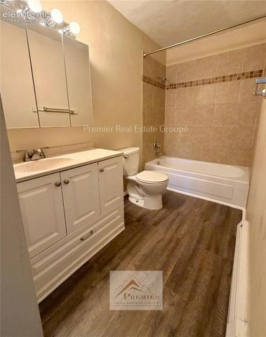1480 Hathaway Drive F, Colorado Springs, CO 80915