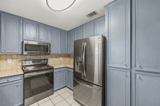116 Willow Lake Lane, Crandall, TX 75114