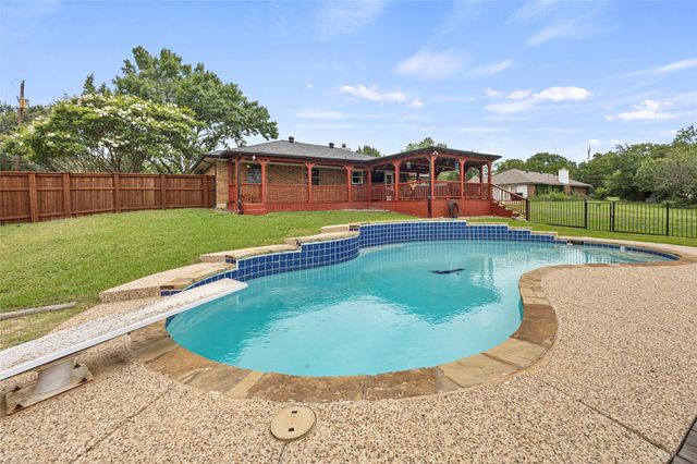 116 Willow Lake Lane, Crandall, TX 75114