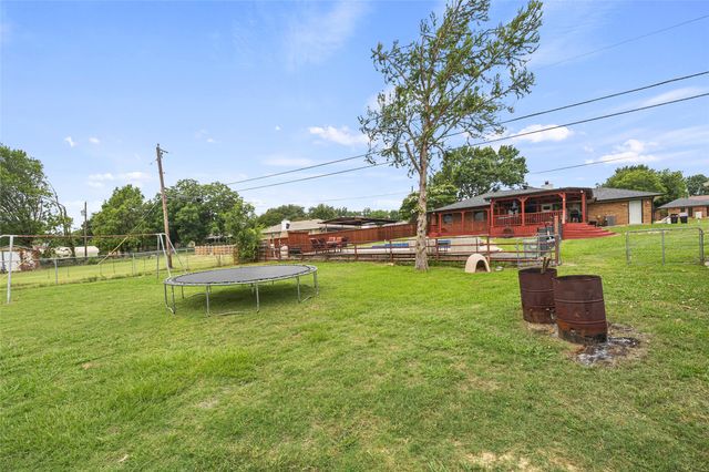 116 Willow Lake Lane, Crandall, TX 75114