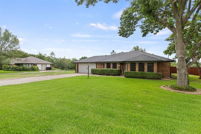 116 Willow Lake Lane, Crandall, TX 75114