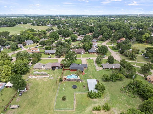 116 Willow Lake Lane, Crandall, TX 75114
