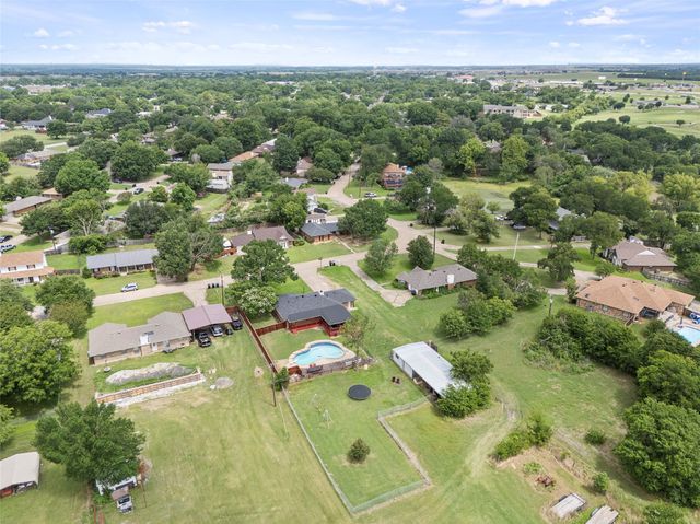 116 Willow Lake Lane, Crandall, TX 75114