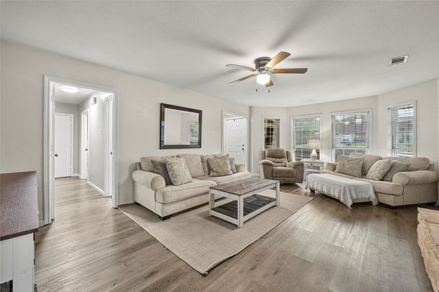 116 Willow Lake Lane, Crandall, TX 75114