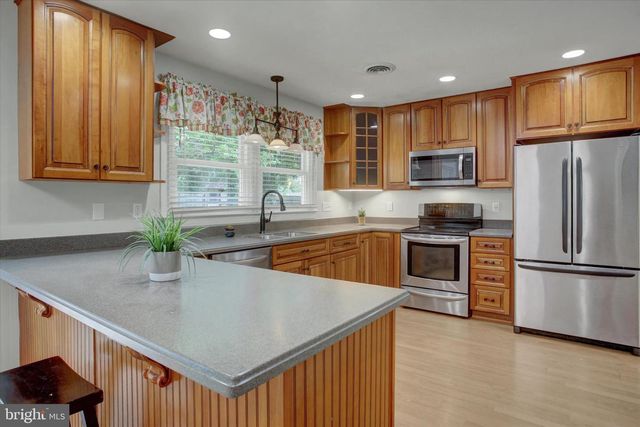 121 ALBANY AVE E, Walkersville, MD 21793