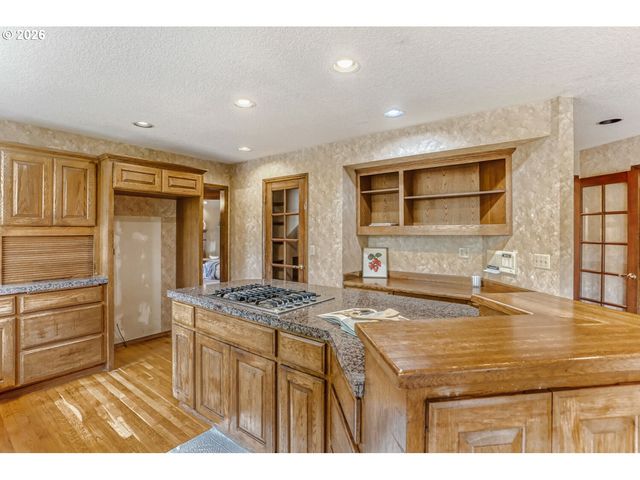 12160 Sw WILDWOOD St, Tigard, OR 97224