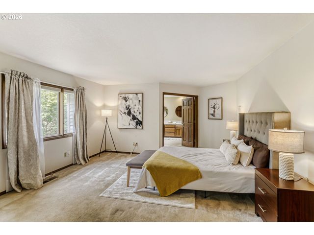 12160 Sw WILDWOOD St, Tigard, OR 97224