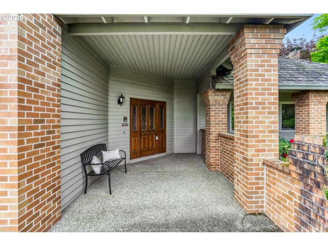 12160 Sw WILDWOOD St, Tigard, OR 97224