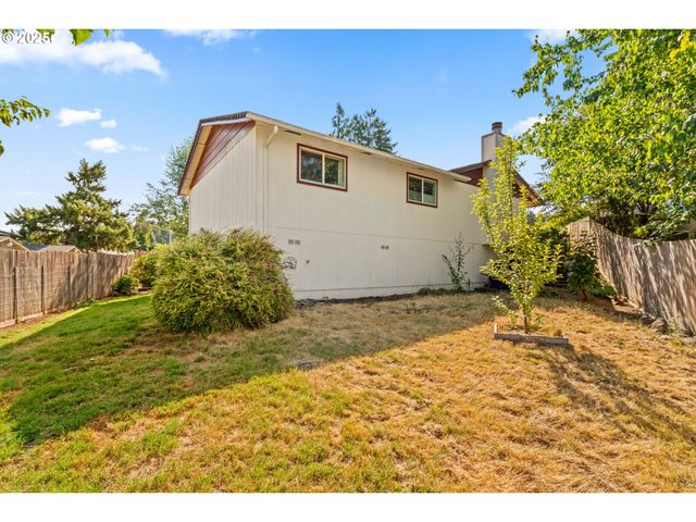 1490 CAROBELLE Ct, Cottage Grove, OR 97424