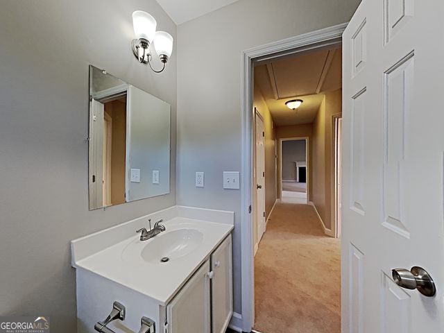 665 Ashley Laine Walk, Lawrenceville, GA 30043