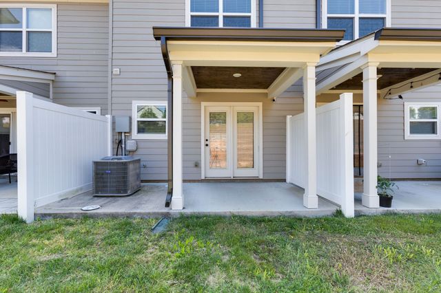 204 Bell Forge Ct, White Bluff, TN 37187