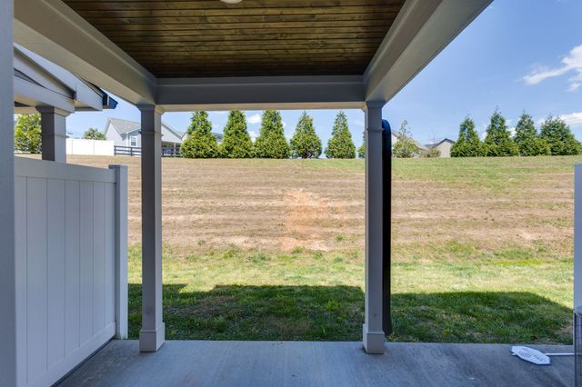 204 Bell Forge Ct, White Bluff, TN 37187