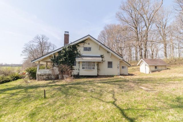 2645 S Greensboro Pike, New Castle, IN 47362