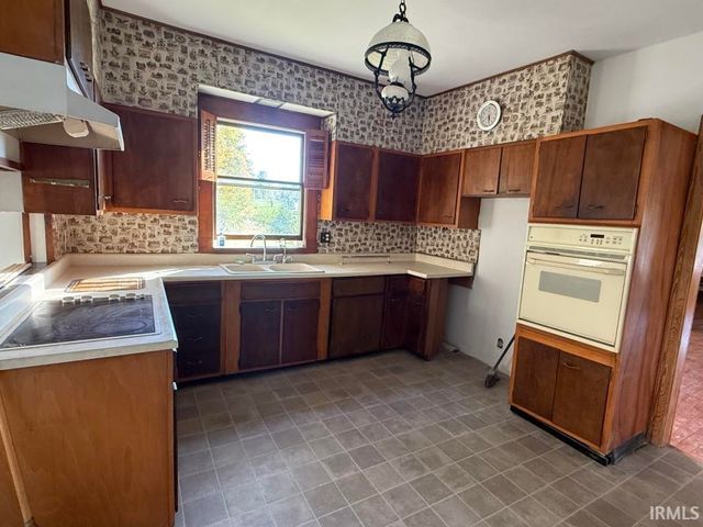 2645 S Greensboro Pike, New Castle, IN 47362