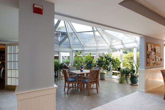 18 West Road 303, Orleans, MA 02653