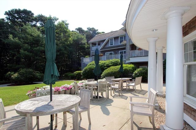 18 West Road 303, Orleans, MA 02653